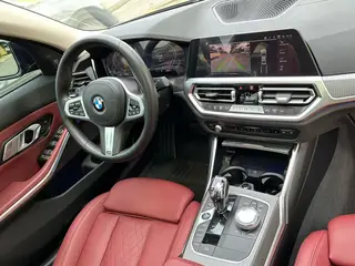 BMW 3 Series 2022 Mise à jour 325Li M Set de nuit de sport intérieur photo 10 BMW 3 Series 2022 Mise à jour 325Li M Set de nuit de sport intérieur photo 10