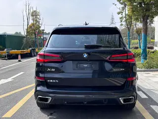 BMW X5 2022 Restyling xDrive 30Li Premium Class M Sports suit exterior photo 4 BMW X5 2022 Restyling xDrive 30Li Premium Class M Sports suit exterior photo 4
