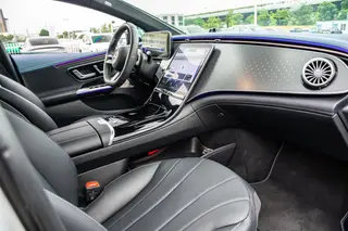 Mercedes-Benz EQE 2022 EQE 350 Luxury Edition interior photo 14 Mercedes-Benz EQE 2022 EQE 350 Luxury Edition interior photo 14