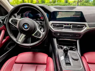 BMW 4 Series 2022 425i M Sports suit interior photo 10 BMW 4 Series 2022 425i M Sports suit interior photo 10