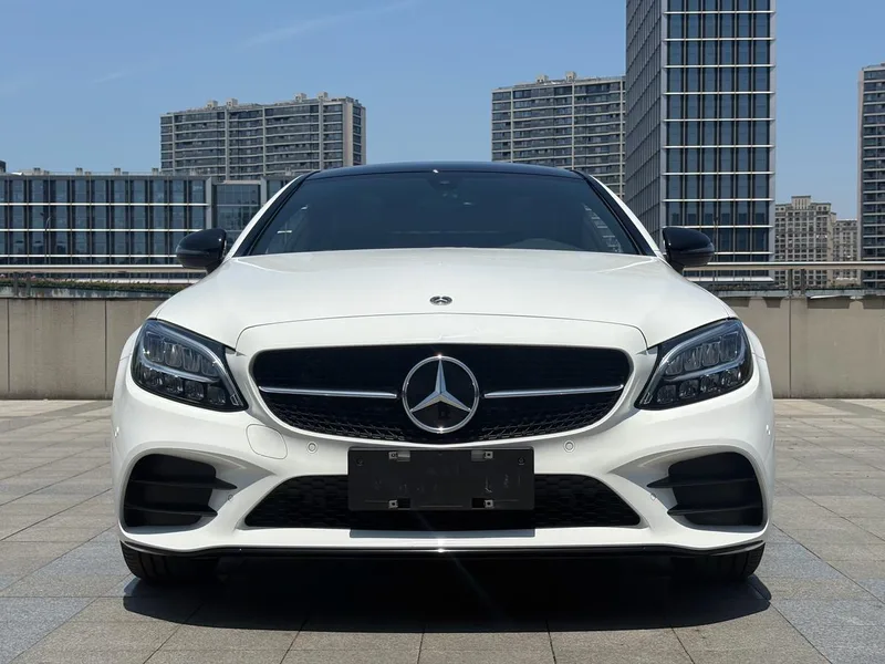 Mercedes-Benz C-Class 2023 C 260 Coupé extérieur photo 2 Mercedes-Benz C-Class 2023 C 260 Coupé extérieur photo 2