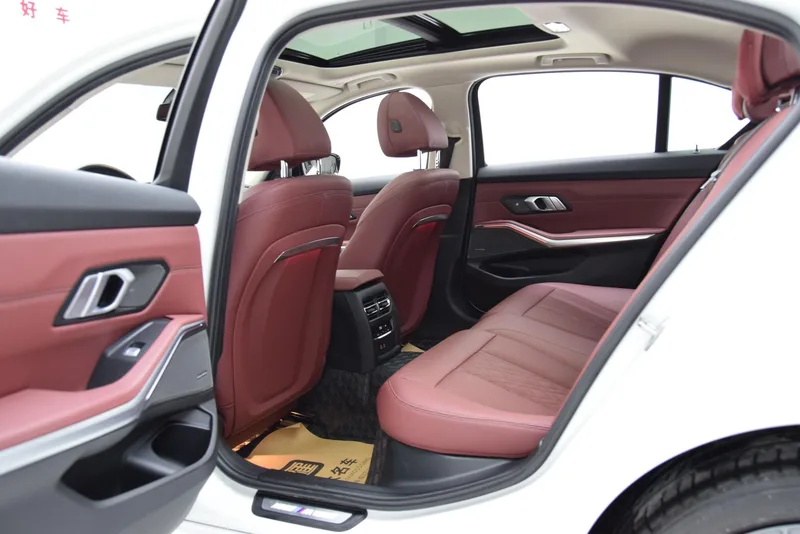 BMW 3 Series 2025 330Li M Sports Night Suit exterior photo 6 BMW 3 Series 2025 330Li M Sports Night Suit exterior photo 6