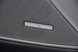 BMW 3 Series 2025 330Li M Sports Night Suit interior photo 12 BMW 3 Series 2025 330Li M Sports Night Suit interior photo 12
