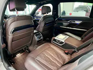 BMW 7 Series 2021 740Li Leading Type M Sports suit interior photo 8 BMW 7 Series 2021 740Li Leading Type M Sports suit interior photo 8