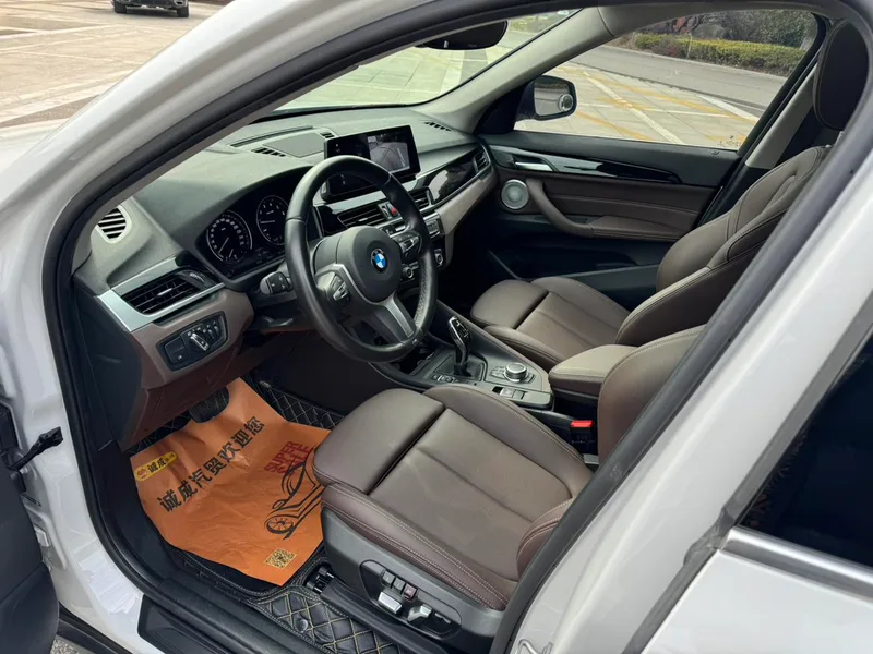 BMW X1 2022 sDrive25Li Leading Type interior photo 11 BMW X1 2022 sDrive25Li Leading Type interior photo 11