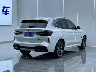 BMW X3 2022 xDrive25i M Sports suit interior photo 13 BMW X3 2022 xDrive25i M Sports suit interior photo 13