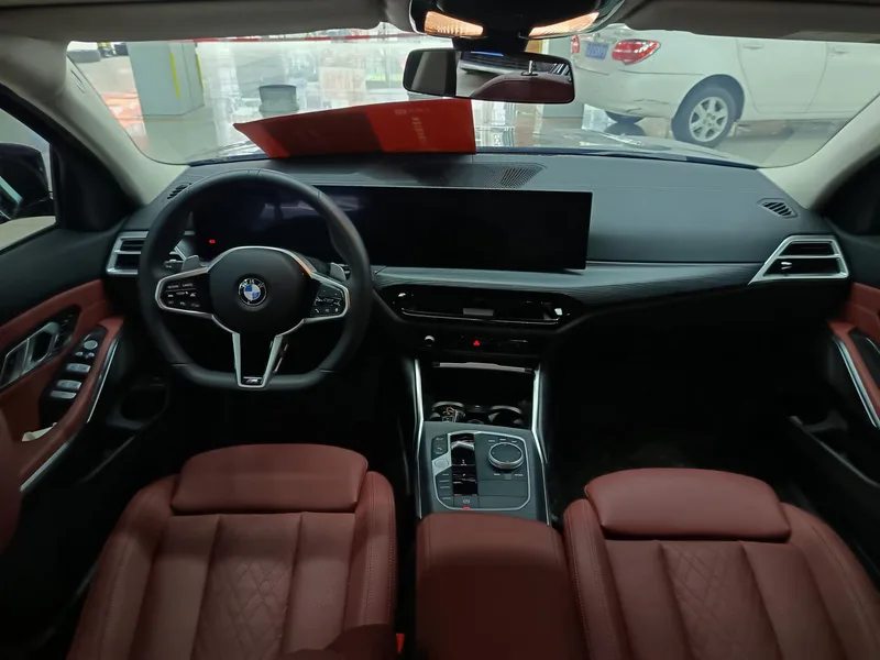 BMW 3 Series 2025 325Li M Sports suit exterior photo 5 BMW 3 Series 2025 325Li M Sports suit exterior photo 5