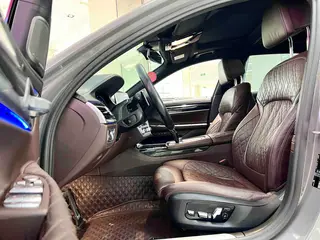BMW 7 Series 2021 740Li Leader M Ensemble de sport intérieur photo 6 BMW 7 Series 2021 740Li Leader M Ensemble de sport intérieur photo 6
