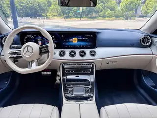 Mercedes-Benz E-Class (Imported) 2023 E 260 Coupé extérieur photo 8 Mercedes-Benz E-Class (Imported) 2023 E 260 Coupé extérieur photo 8
