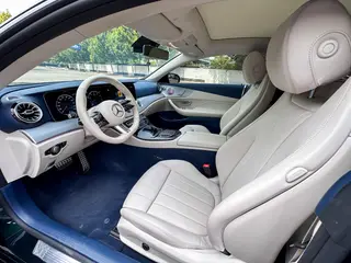 Mercedes-Benz E-Class (Imported) 2023 E 260 Coupé intérieur photo 10 Mercedes-Benz E-Class (Imported) 2023 E 260 Coupé intérieur photo 10