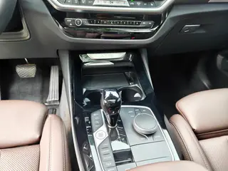 BMW X3 2023 xDrive30i Leading Type M Obsidian Night Suit interior photo 15 BMW X3 2023 xDrive30i Leading Type M Obsidian Night Suit interior photo 15