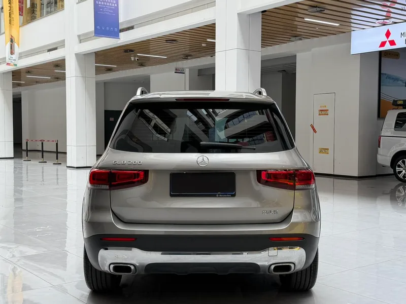 Mercedes-Benz GLB 2022 Restyling GLB 200 Dynamic exterior photo 5