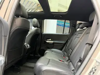 Mercedes-Benz GLB 2022 Restyling GLB 200 Dynamic interior photo 13