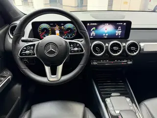 Mercedes-Benz GLB 2022 Restyling GLB 200 Dynamic interior photo 15
