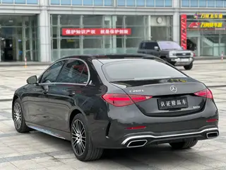 Mercedes-Benz C-Class 2022 C 260 L Versión deportiva exterior foto 6 Mercedes-Benz C-Class 2022 C 260 L Versión deportiva exterior foto 6