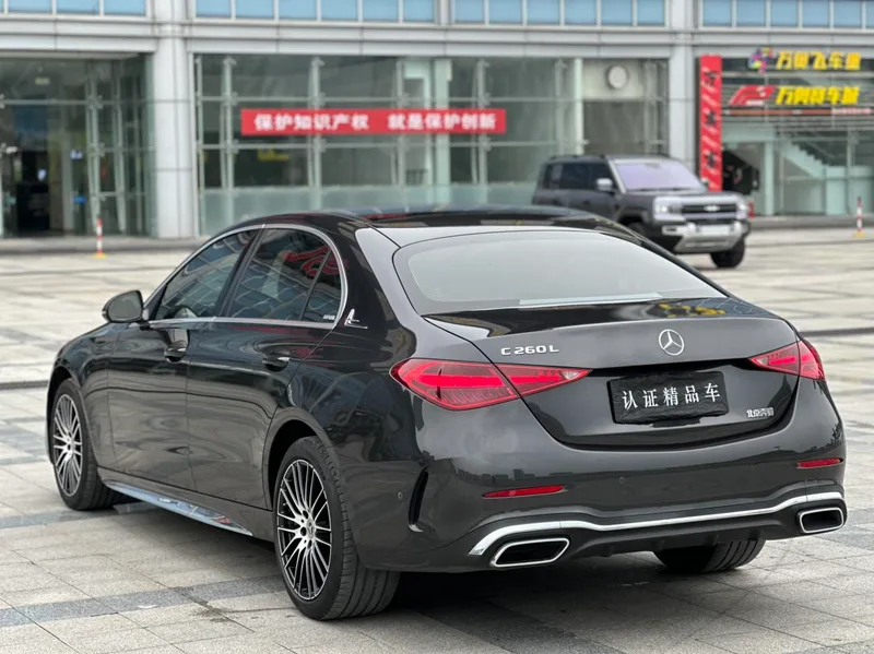 Mercedes-Benz C-Class 2022 C 260 L Versión deportiva exterior foto 6 Mercedes-Benz C-Class 2022 C 260 L Versión deportiva exterior foto 6