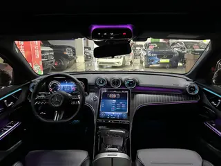 Mercedes-Benz C-Class 2022 C 260 L Versión deportiva interior foto 17 Mercedes-Benz C-Class 2022 C 260 L Versión deportiva interior foto 17