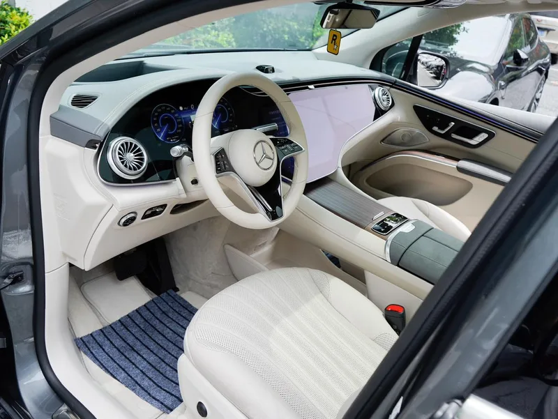 Mercedes-Benz EQS SUV 2023 EQS 450 4MATIC Pioneer Edition interior photo 11 Mercedes-Benz EQS SUV 2023 EQS 450 4MATIC Pioneer Edition interior photo 11