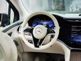 Mercedes-Benz EQS SUV 2023 EQS 450 4MATIC Pioneer Edition interior photo 16 Mercedes-Benz EQS SUV 2023 EQS 450 4MATIC Pioneer Edition interior photo 16