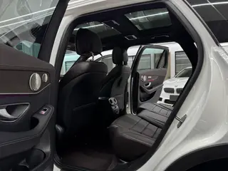 Mercedes-Benz GLC 2022 GLC 300 L 4MATIC Dinámico interior foto 15 Mercedes-Benz GLC 2022 GLC 300 L 4MATIC Dinámico interior foto 15