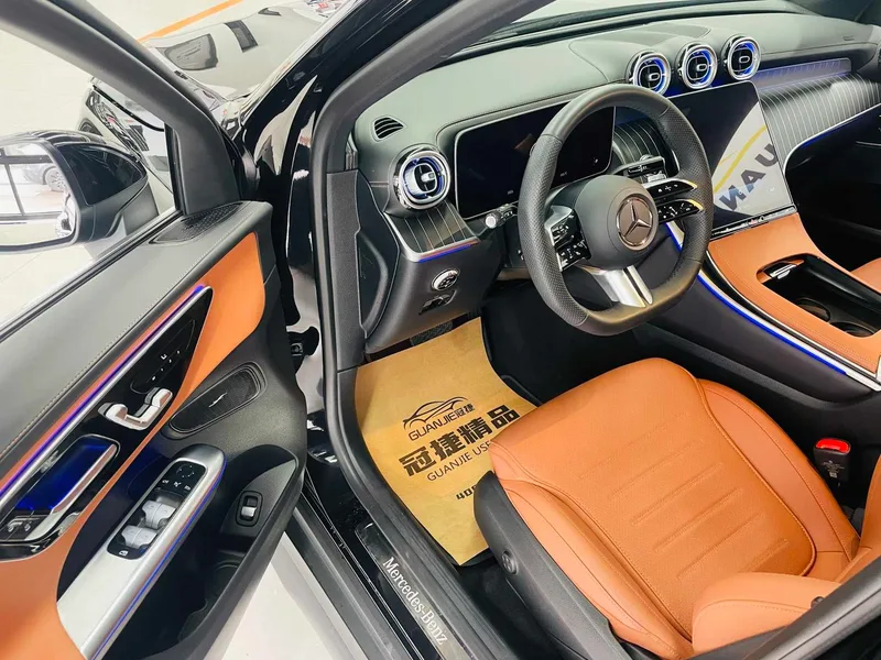 Mercedes-Benz GLC 2024 GLC 260 L 4MATIC Dynamic 5 seat exterior photo 5 Mercedes-Benz GLC 2024 GLC 260 L 4MATIC Dynamic 5 seat exterior photo 5