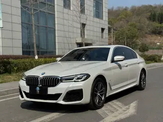 BMW 5 Series 2022 525Li M Sports suit exterior photo 1 BMW 5 Series 2022 525Li M Sports suit exterior photo 1