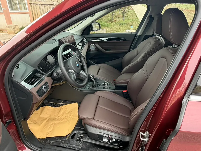 BMW X1 2022 sDrive25Li Leading Type interior photo 12 BMW X1 2022 sDrive25Li Leading Type interior photo 12