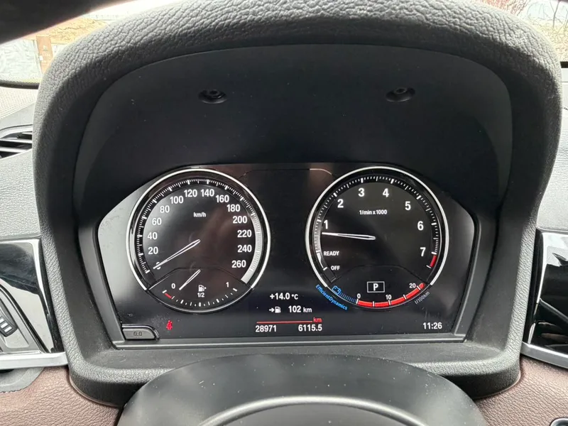 BMW X1 2022 sDrive25Li Leading Type interior photo 13 BMW X1 2022 sDrive25Li Leading Type interior photo 13