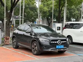 Mercedes-Benz GLA 2023 GLA 220 exterior photo 5