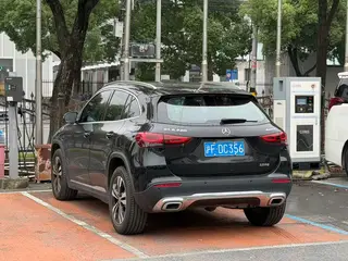Mercedes-Benz GLA 2023 GLA 220 exterior photo 7