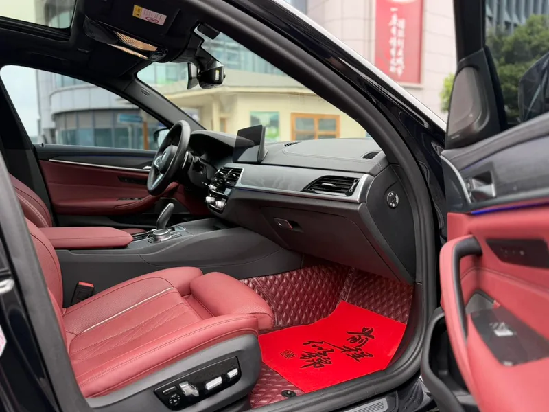 BMW 5 Series 2022 Restyling 530Li Premium Class M Sports suit exterior photo 9 BMW 5 Series 2022 Restyling 530Li Premium Class M Sports suit exterior photo 9