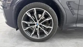 BMW X3 2022 Restyling xDrive30i Premium Class M Obsidian Night Suit interior photo 11 BMW X3 2022 Restyling xDrive30i Premium Class M Obsidian Night Suit interior photo 11