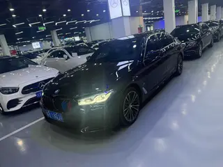 BMW 5 Series 2022 530Li Leading Type M Sports suit exterior photo 3 BMW 5 Series 2022 530Li Leading Type M Sports suit exterior photo 3