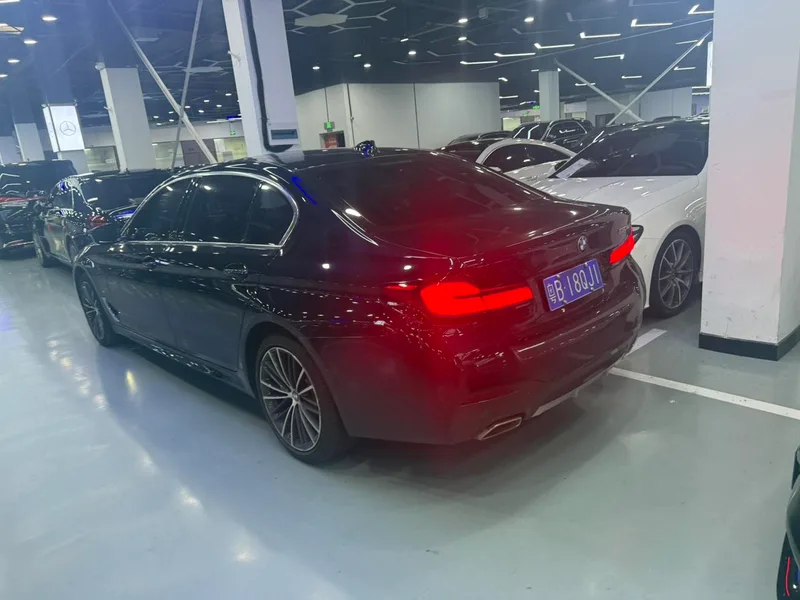 BMW 5 Series 2022 530Li Leading Type M Sports suit interior photo 7 BMW 5 Series 2022 530Li Leading Type M Sports suit interior photo 7