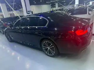 BMW 5 Series 2022 530Li Leading Type M Sports suit interior photo 8 BMW 5 Series 2022 530Li Leading Type M Sports suit interior photo 8