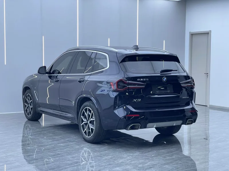BMW X3 2022 Mise à jour xDrive25i M Ensemble de sport intérieur photo 15 BMW X3 2022 Mise à jour xDrive25i M Ensemble de sport intérieur photo 15