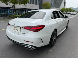 Mercedes-Benz C-Class 2024 C 200 L Sports version interior photo 7 Mercedes-Benz C-Class 2024 C 200 L Sports version interior photo 7