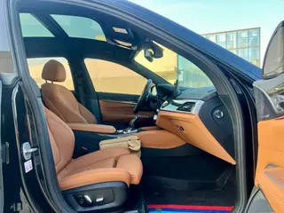 BMW 6 Series GT 2022 630i M Sports suit interior photo 15 BMW 6 Series GT 2022 630i M Sports suit interior photo 15