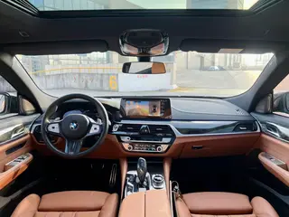 BMW 6 Series GT 2022 630i M Sports suit interior photo 17 BMW 6 Series GT 2022 630i M Sports suit interior photo 17