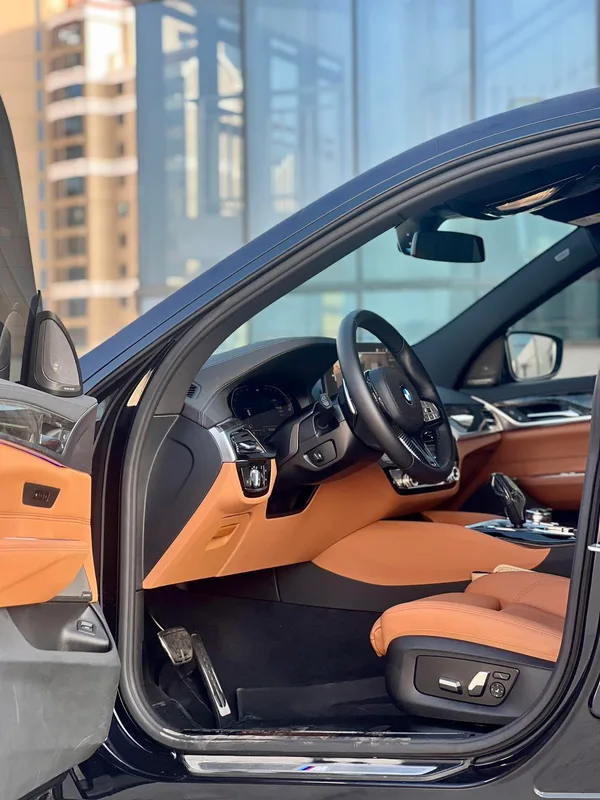 BMW 6 Series GT 2022 630i M Sports suit interior photo 18 BMW 6 Series GT 2022 630i M Sports suit interior photo 18