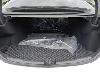 Mercedes-Benz C-Class 2024 Restyling C 260 L Sports version interior photo 11 Mercedes-Benz C-Class 2024 Restyling C 260 L Sports version interior photo 11