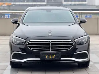 Mercedes-Benz E-Class 2023 E 300 L De lujo Coche exterior foto 2 Mercedes-Benz E-Class 2023 E 300 L De lujo Coche exterior foto 2