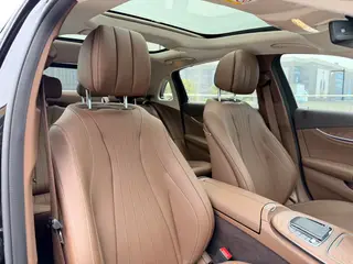 Mercedes-Benz E-Class 2023 E 300 L De lujo Coche interior foto 16 Mercedes-Benz E-Class 2023 E 300 L De lujo Coche interior foto 16