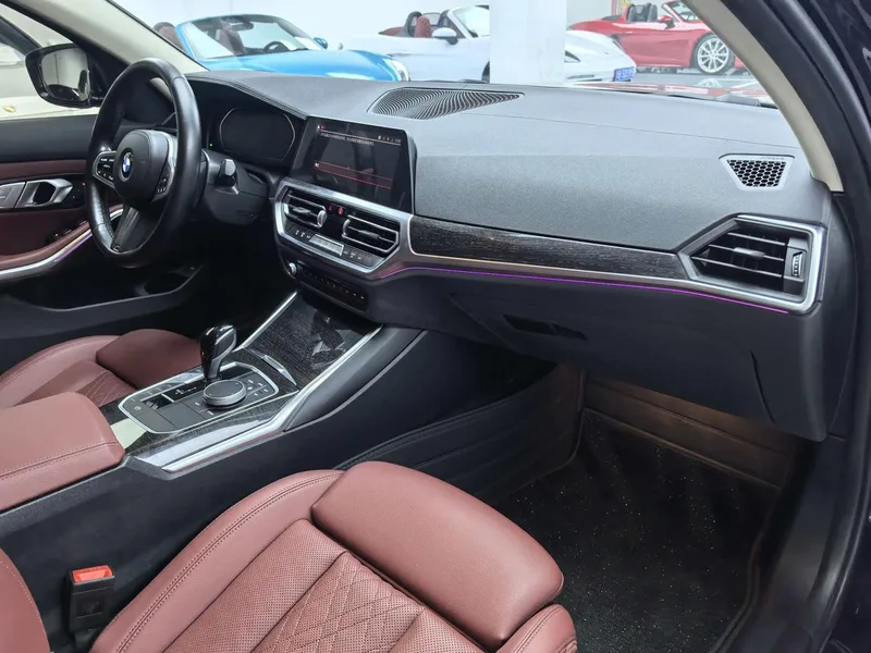 BMW 3 Series 2022 325Li M Sports suit interior photo 12