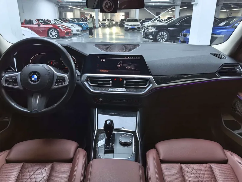 BMW 3 Series 2022 325Li M Sports suit interior photo 14