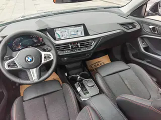 BMW 2 Series 2023 225i Четырехдверное купе M Спортивный костюм экстерьер фото 9 BMW 2 Series 2023 225i Четырехдверное купе M Спортивный костюм экстерьер фото 9