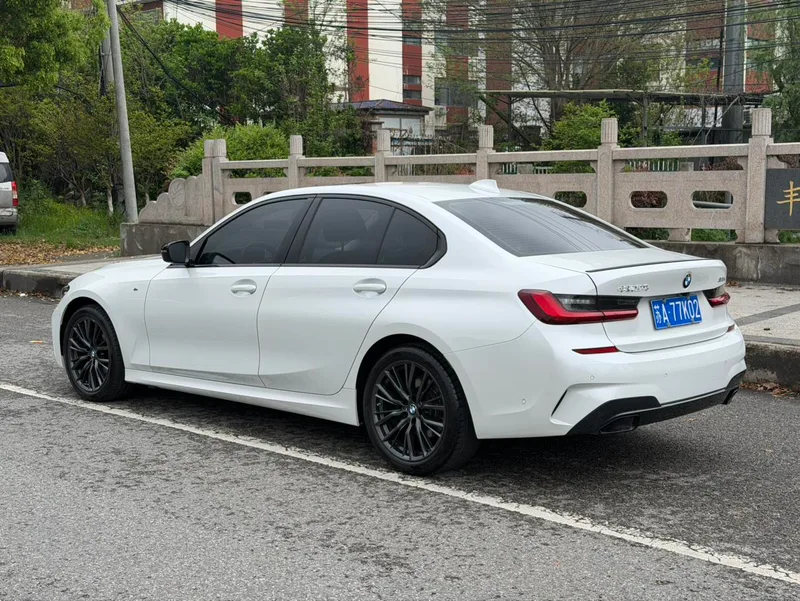 BMW 3 Series 2022 Restyling 325i M Sports Night Suit exterior photo 4 BMW 3 Series 2022 Restyling 325i M Sports Night Suit exterior photo 4