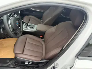 BMW 3 Series 2022 Restyling 325i M Sports Night Suit interior photo 12 BMW 3 Series 2022 Restyling 325i M Sports Night Suit interior photo 12