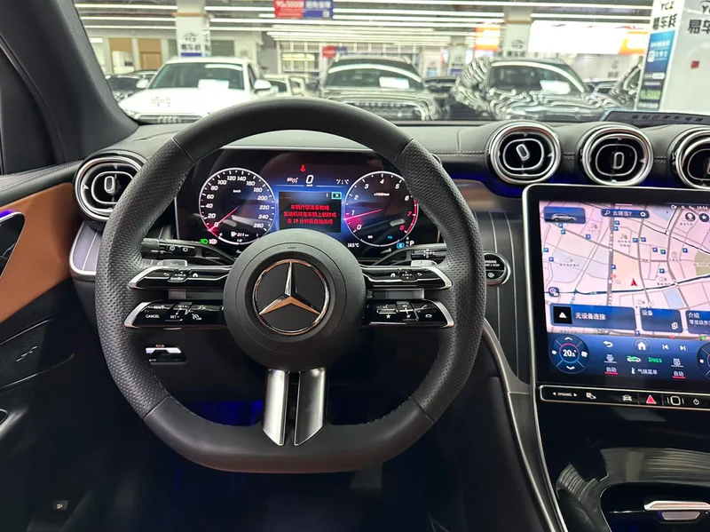 Mercedes-Benz GLC 2024 GLC 260 L 4MATIC Luxury type 5 seat exterior photo 8 Mercedes-Benz GLC 2024 GLC 260 L 4MATIC Luxury type 5 seat exterior photo 8
