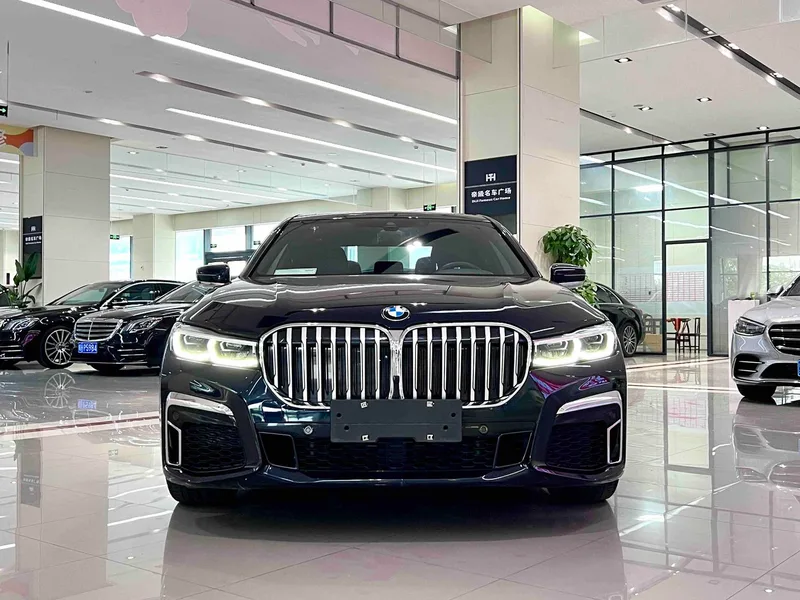 BMW 7 Series 2021 740Li Leading Type M Sports suit exterior photo 2 BMW 7 Series 2021 740Li Leading Type M Sports suit exterior photo 2